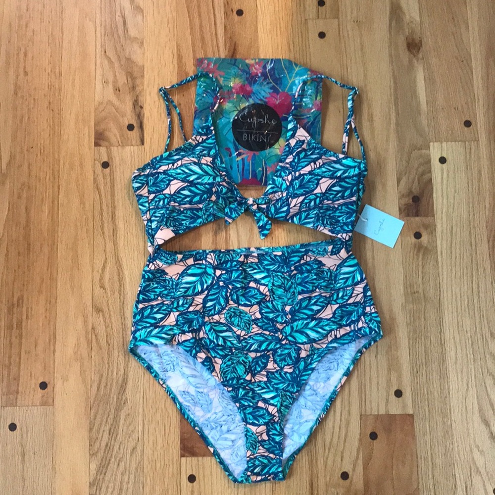 Cupshe one piece, Size L